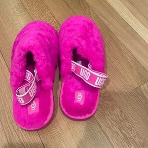 pink ugg slippers, worn once, size 5 kids but can fit 6.5-7.5 women’s